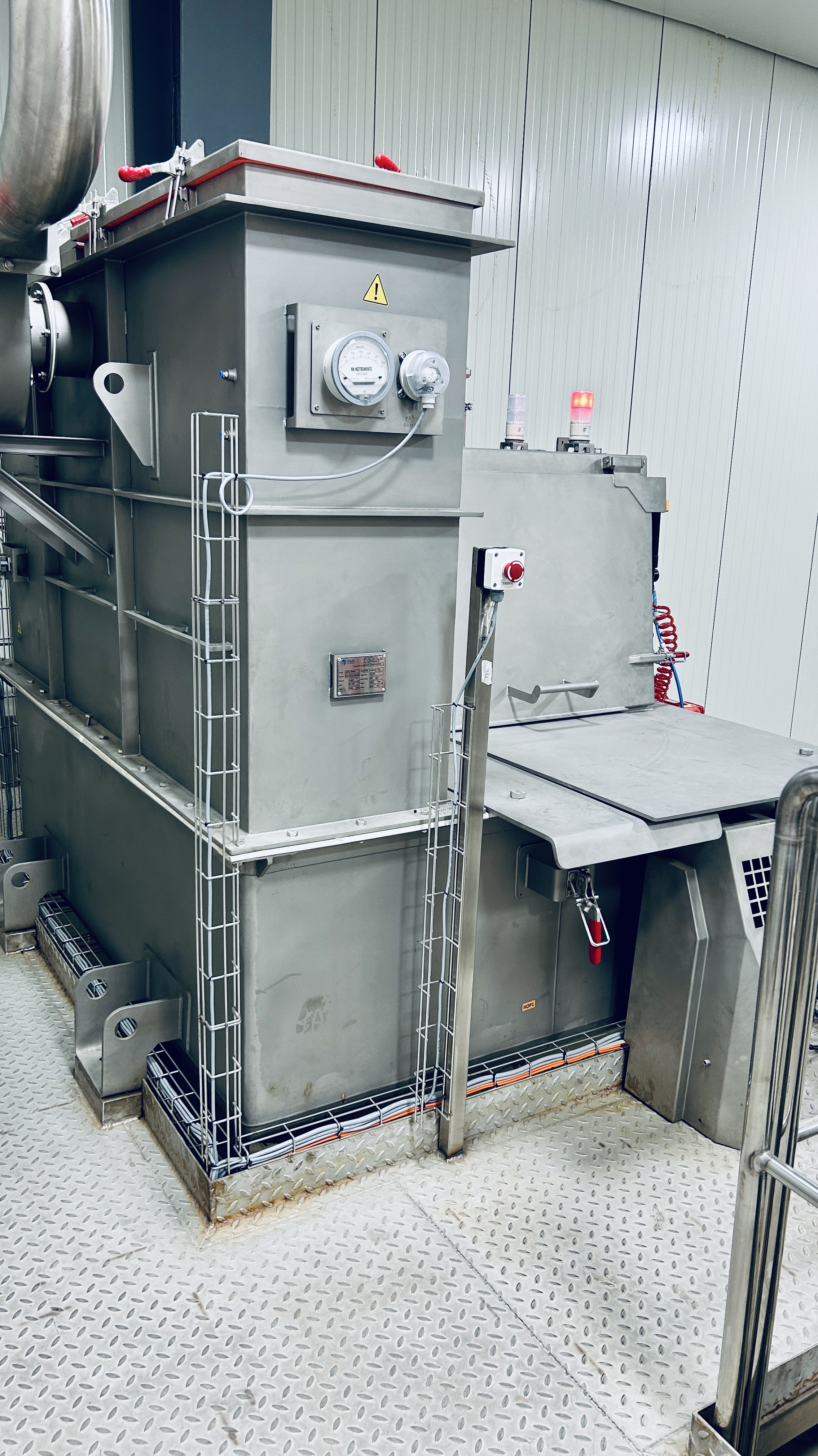 Dust collection unit — reference 01